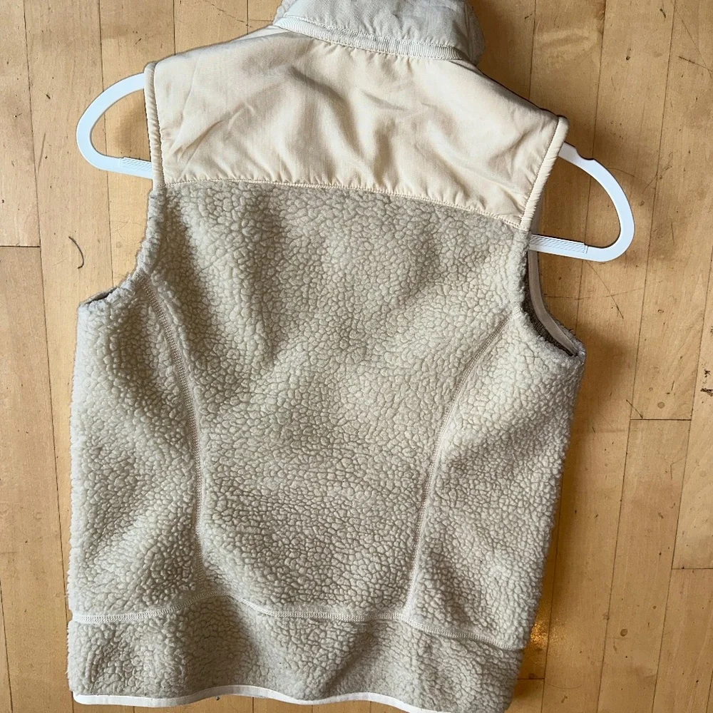 Patagonia beige sherpa vest, S, GD1118 - Picture 6 of 6